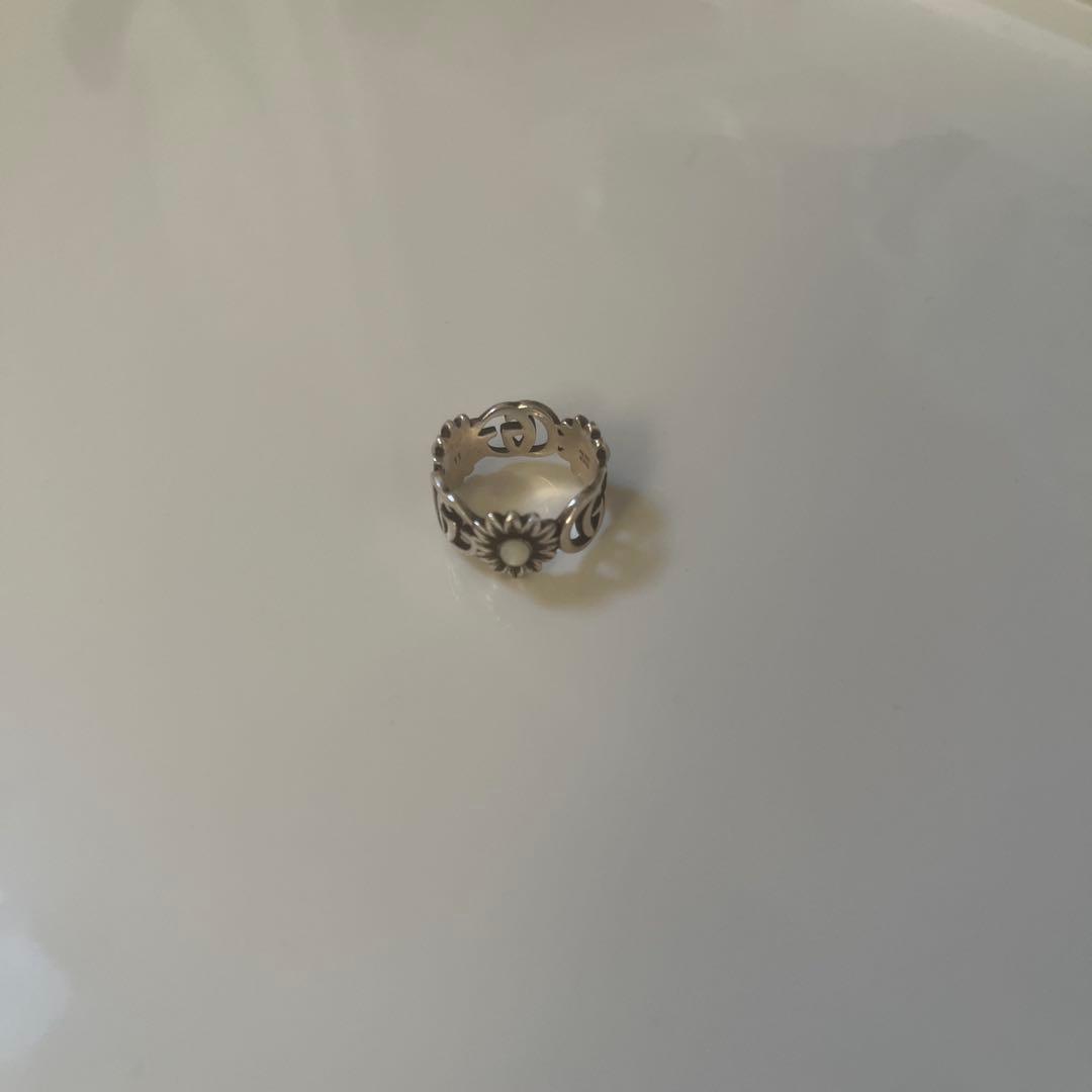 大幅値下げ　GUCCIシルバー 花モチーフ リング