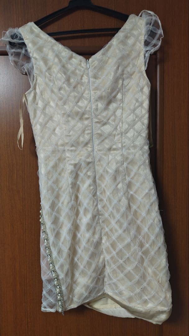 ROBE de FLEURS ビーズ装飾アイボリードレス