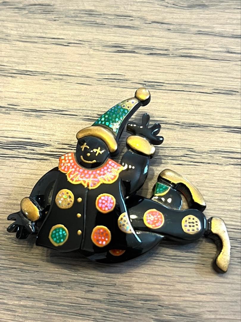 鼈甲螺鈿蒔絵一径作　金蒔絵ピエロペンダント