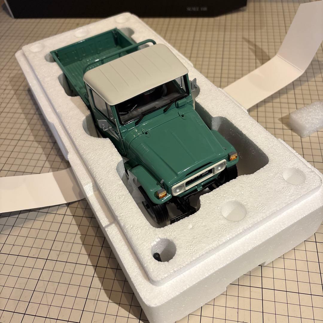 京商 1/18　TOYOTAランドクルーザー　40 PICKUP