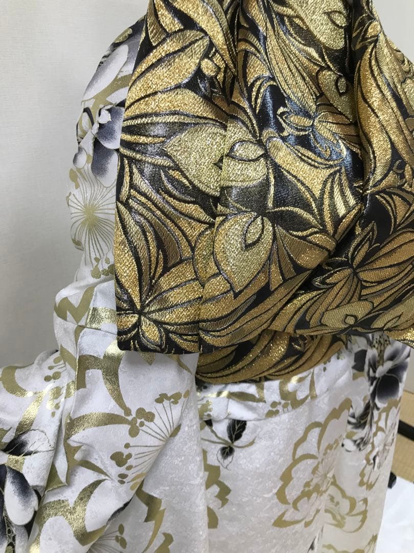 振袖単品　未仕立て品　正絹　金彩