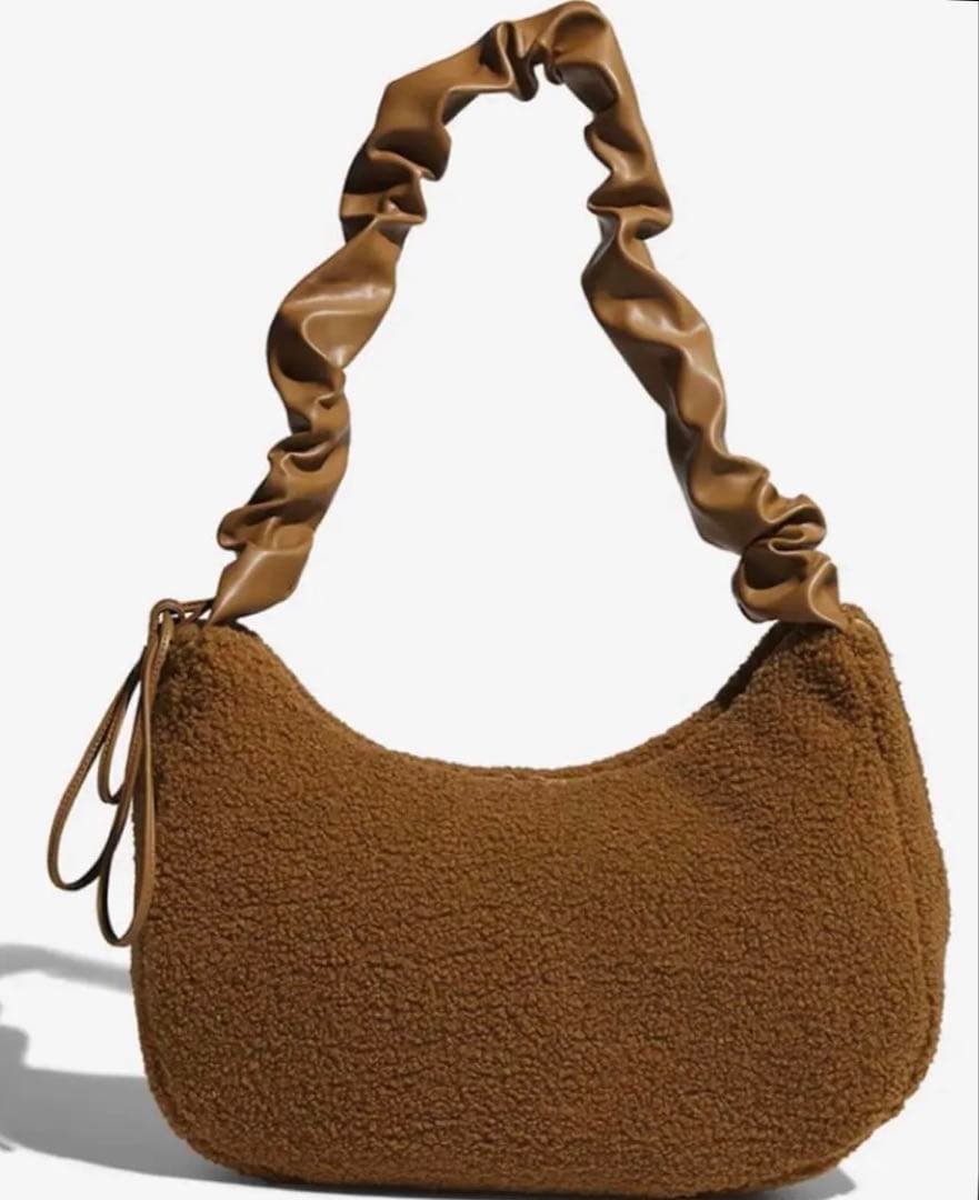 【韓国アディダス〉】adidas ボアショルダーバッグ ブラウン　新品正規品