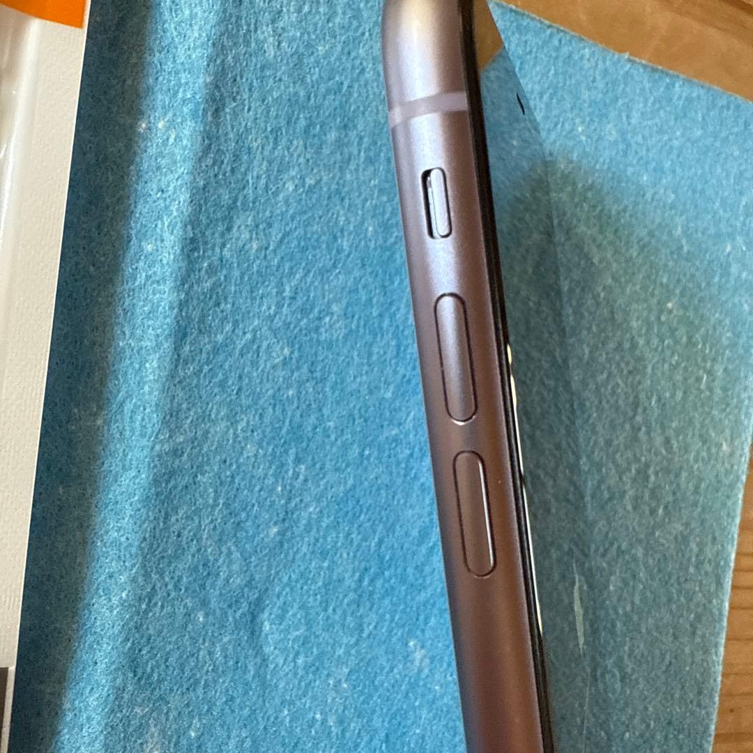 美品iPhone11 本体 256GB フィルム＆ケース＆ケーブルセット