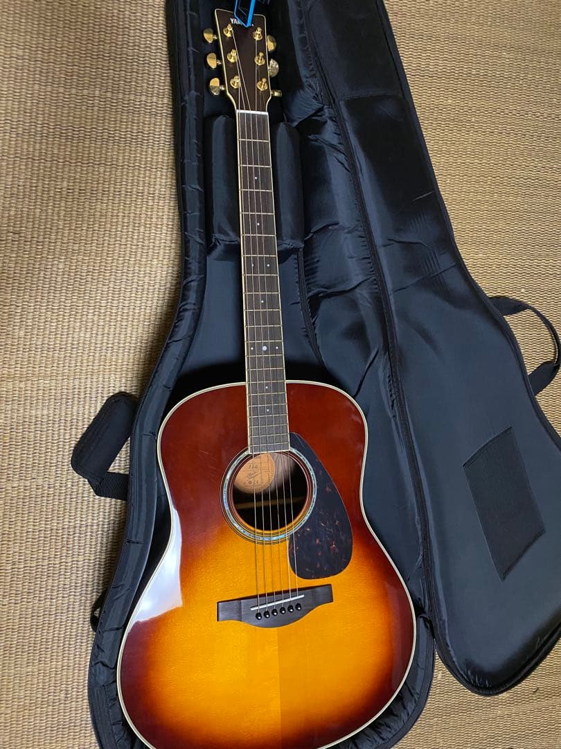 YAMAHALL6areアコースティックギター本日即決で5000割引き致します！