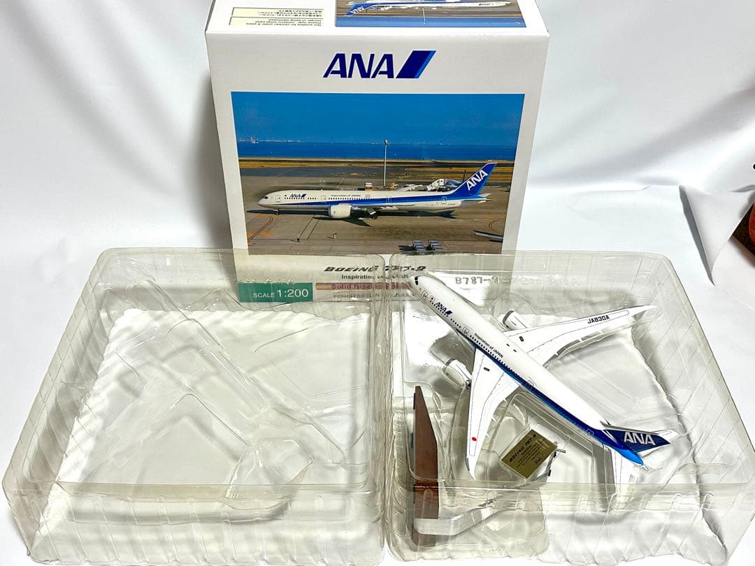 全日空商事 1/200 ANA 787-9 NH20068