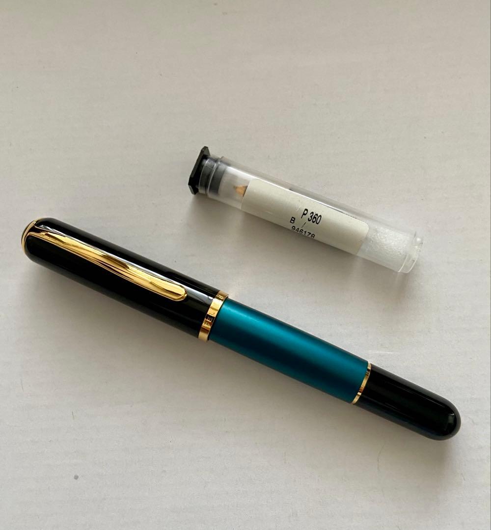 Pelican Epoch 万年筆・グリーン　ペン先(F・B)2種あり