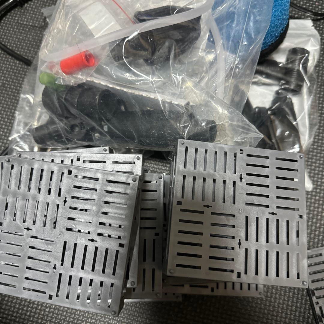 水槽セット　半年のみ使用　備品もいっぱいあります