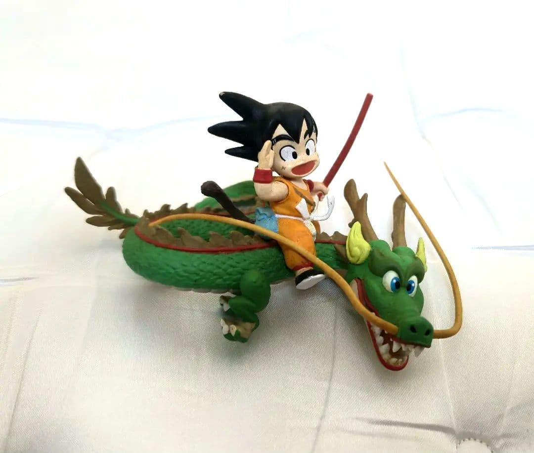 ドラゴンボール 孫悟空 シェンロン フィギュア