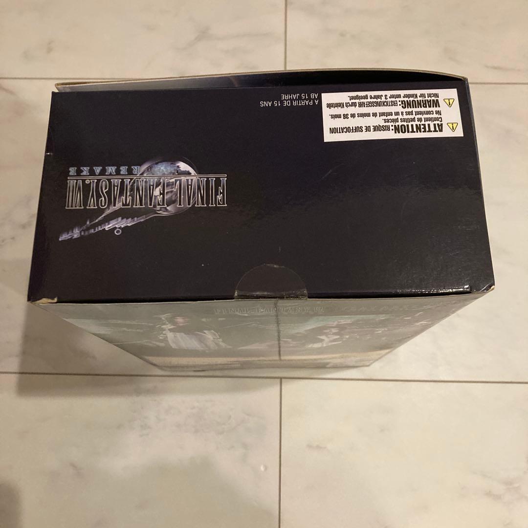 ファイナルファンタジーVII エアリス・ゲインズブール　フィギュア　新品未使用