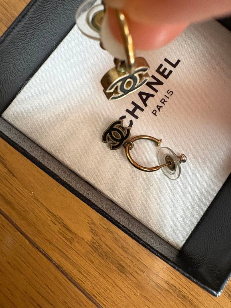 CHANEL ロゴ フープピアス　ヴィンテージ