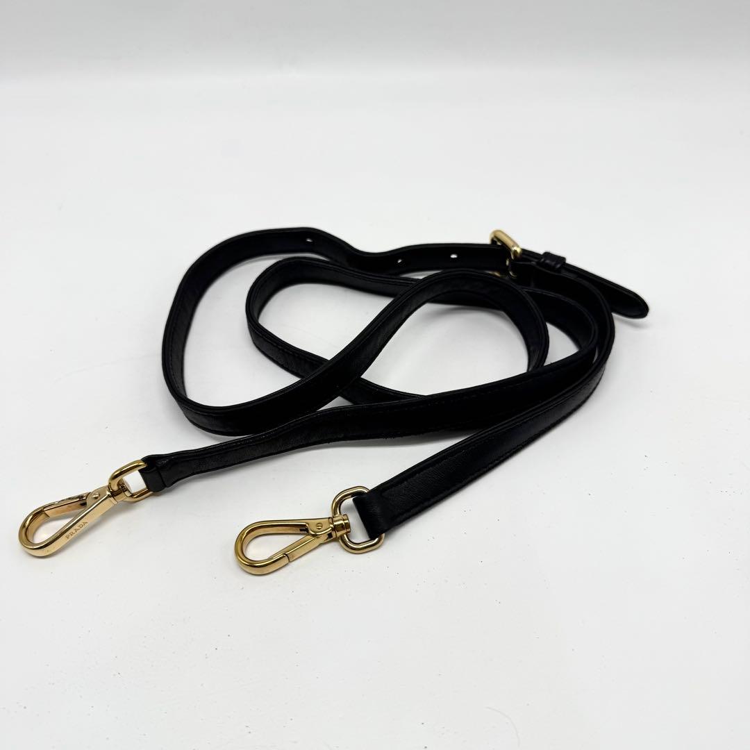 【近年型・美品】プラダ プリーツ ギャザー ナッパレザー 2way ハンドバッグ