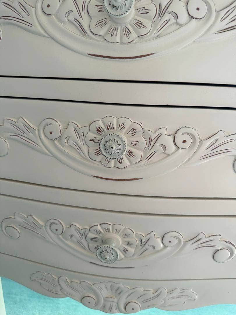 クロシオ コモ チェスト4D ホワイト 幅55cm 完成品 アンティーク調