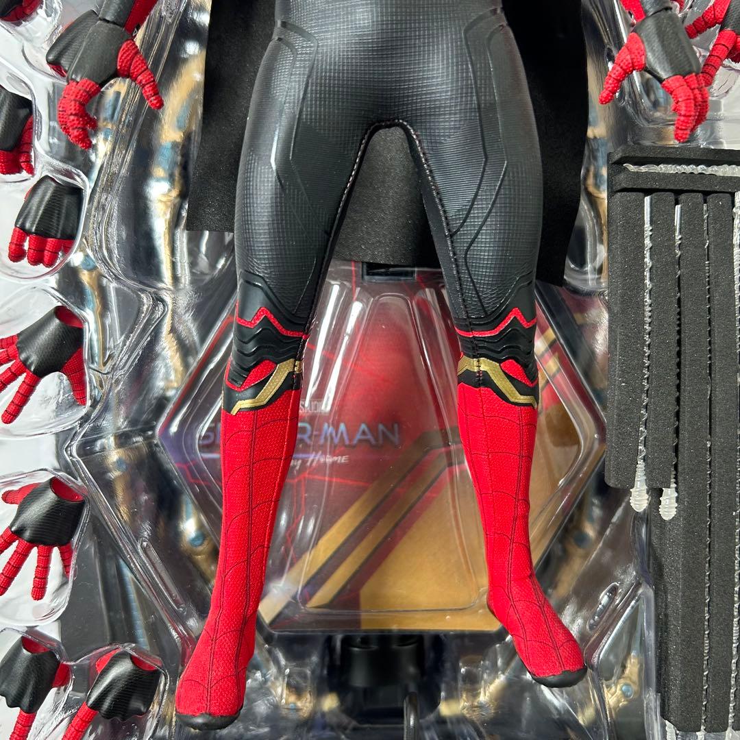 【美品】ホットトイズ スパイダーマン インテグレーテッドスーツ ノーウェイホーム