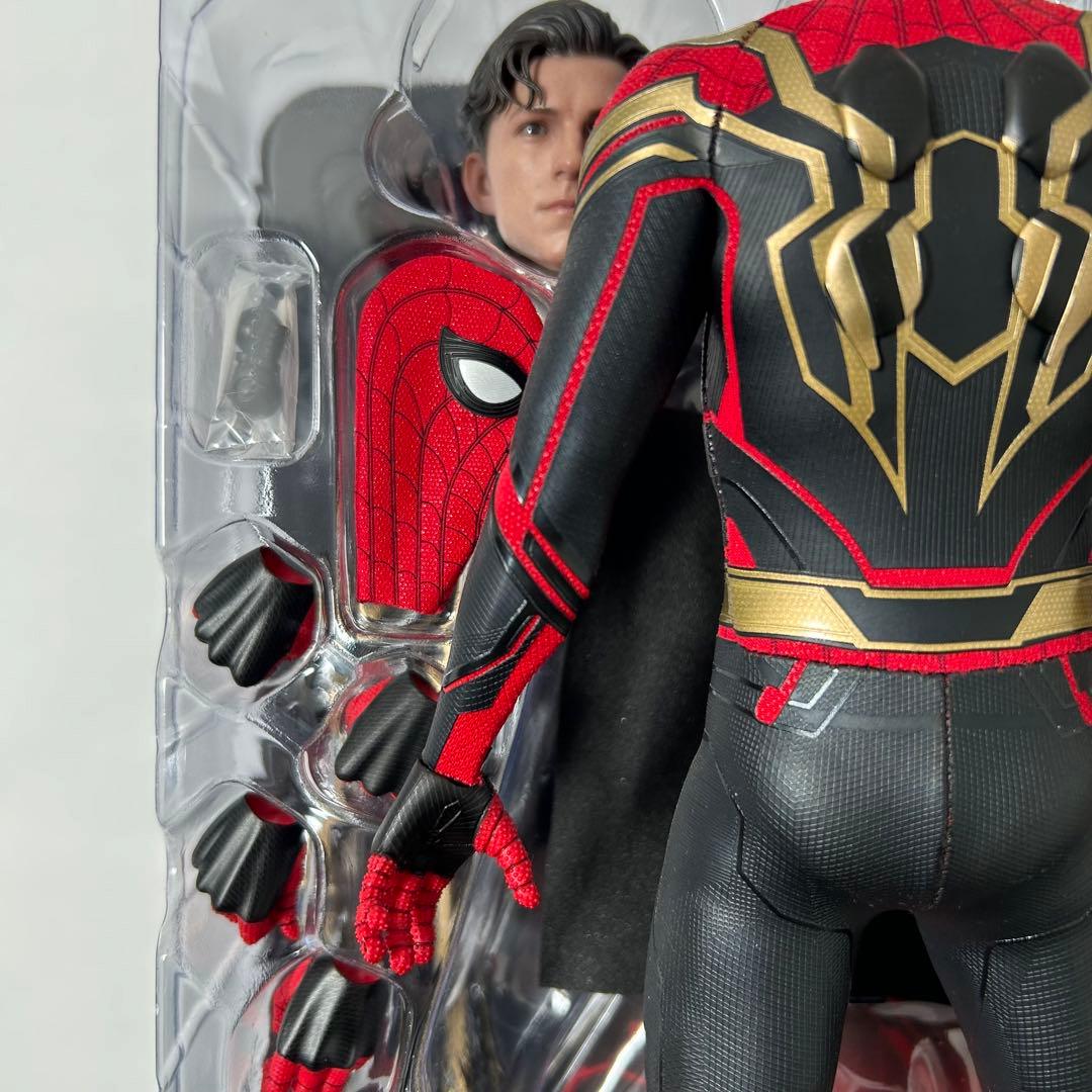 【美品】ホットトイズ スパイダーマン インテグレーテッドスーツ ノーウェイホーム