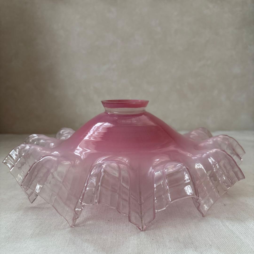 フランスアンティーク　オパールセントガラスシェード　ペンダントランプ