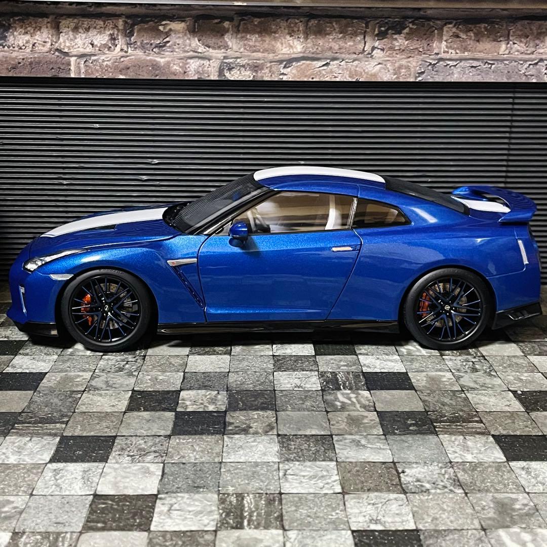 599台限定 1/18 モーターヘリックス 日産GT-R 50thアニバーサリー