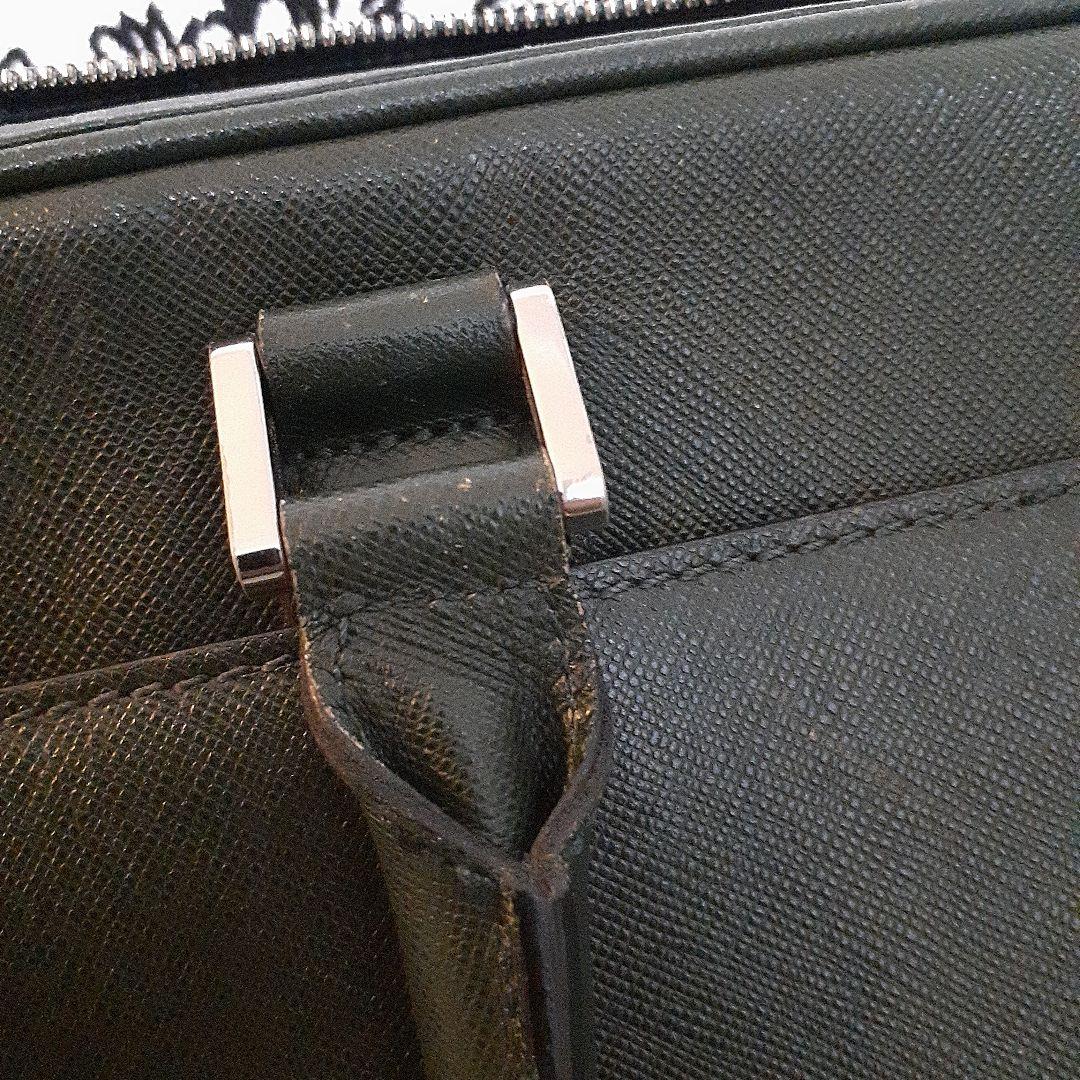 レアカラーBURBERRY ビジネスバッグ サフィアーノ グリーン ロゴプレート