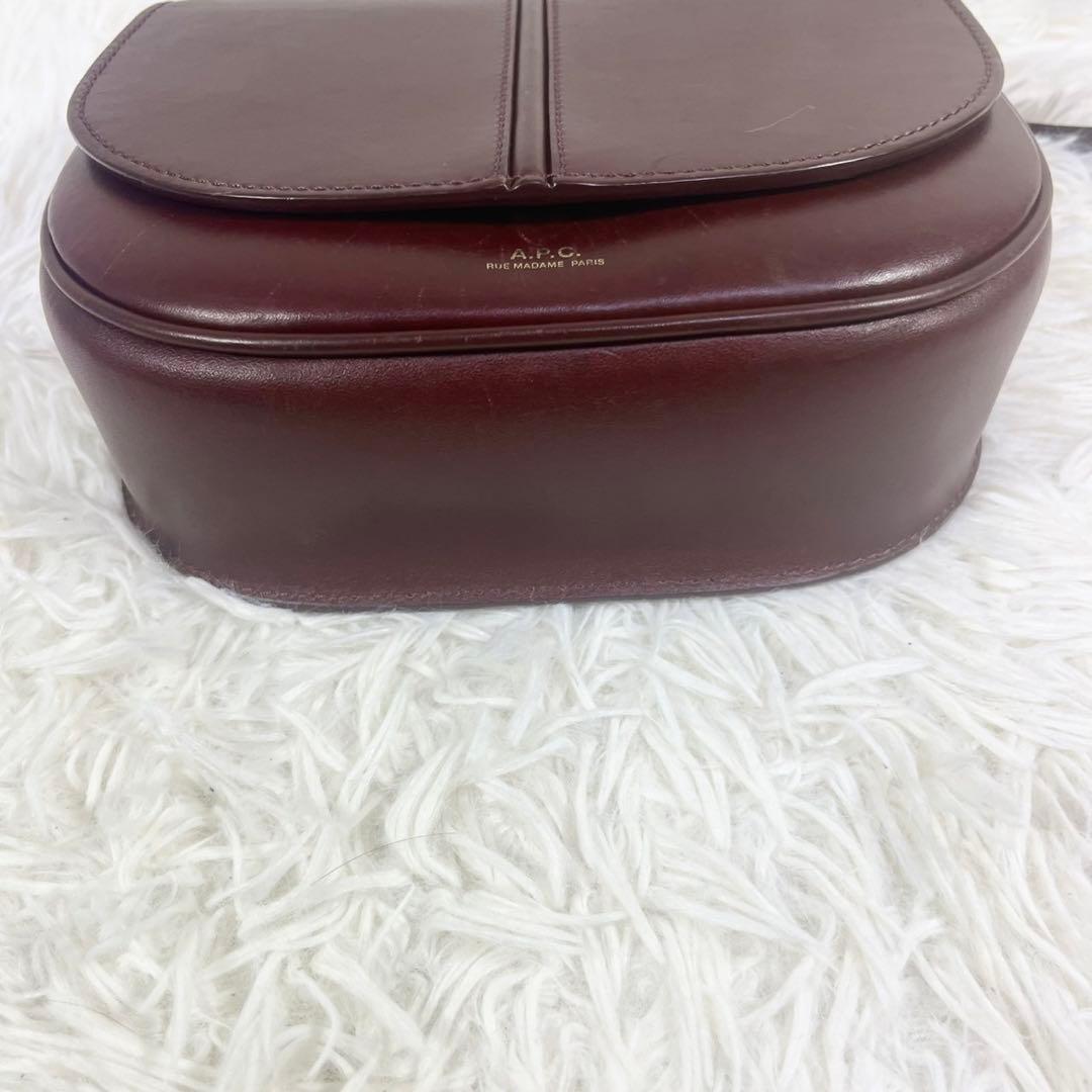 A.P.C. アーペーセー betty ベティ ショルダーバッグ レッド