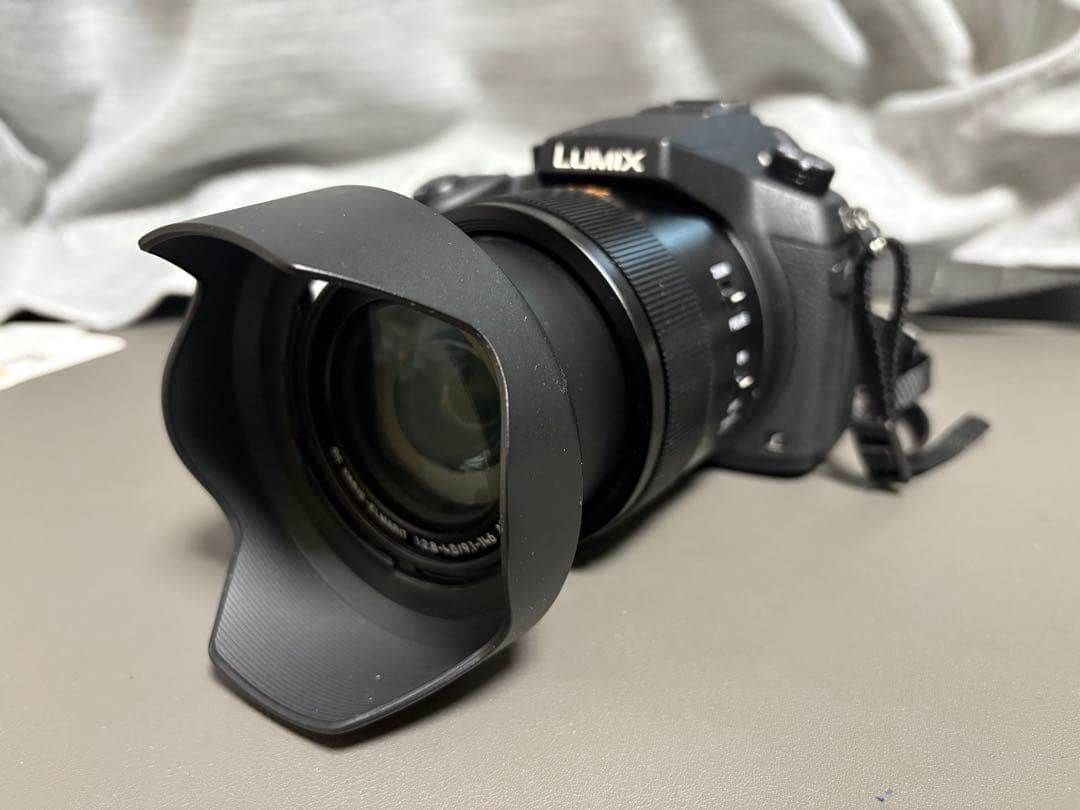 【美品】パナソニック　Lumix DMC-FZ1000 ネオ一眼、ライカレンズ