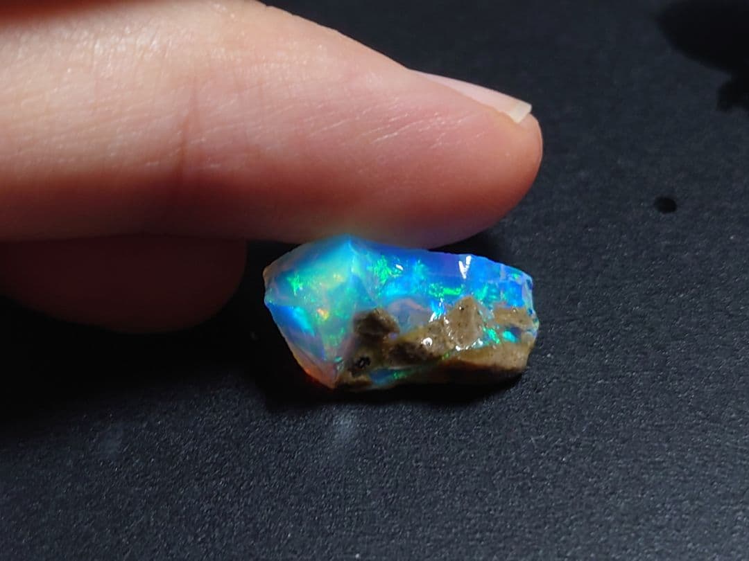 チョーク　オパール　エチオピアウェロ産　鉱物標本　原石