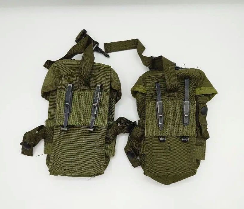 アメリカ軍実物放出品　69年製 M16 30連マガジンポーチ