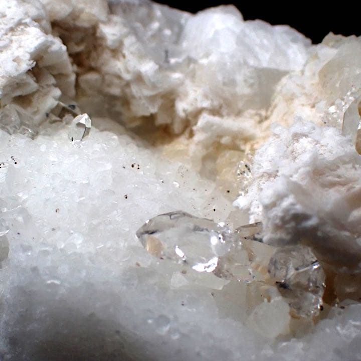 【イタリア/カラーラ産】カラーラダイヤモンドクォーツ