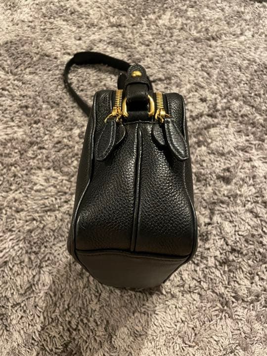 PRADA★ショルダーバッグ（ブラック）