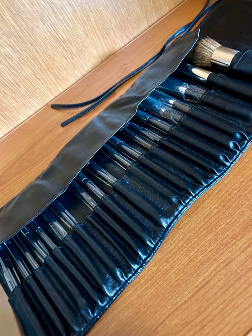 NARSメイクブラシセット ブラックポーチ付き