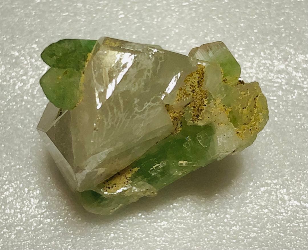 水晶　電気石　クリスタル　グリーントルマリン　パキスタン産