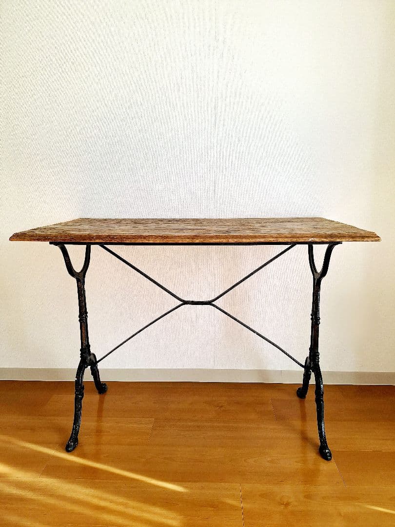 フランスアンティークテーブル
