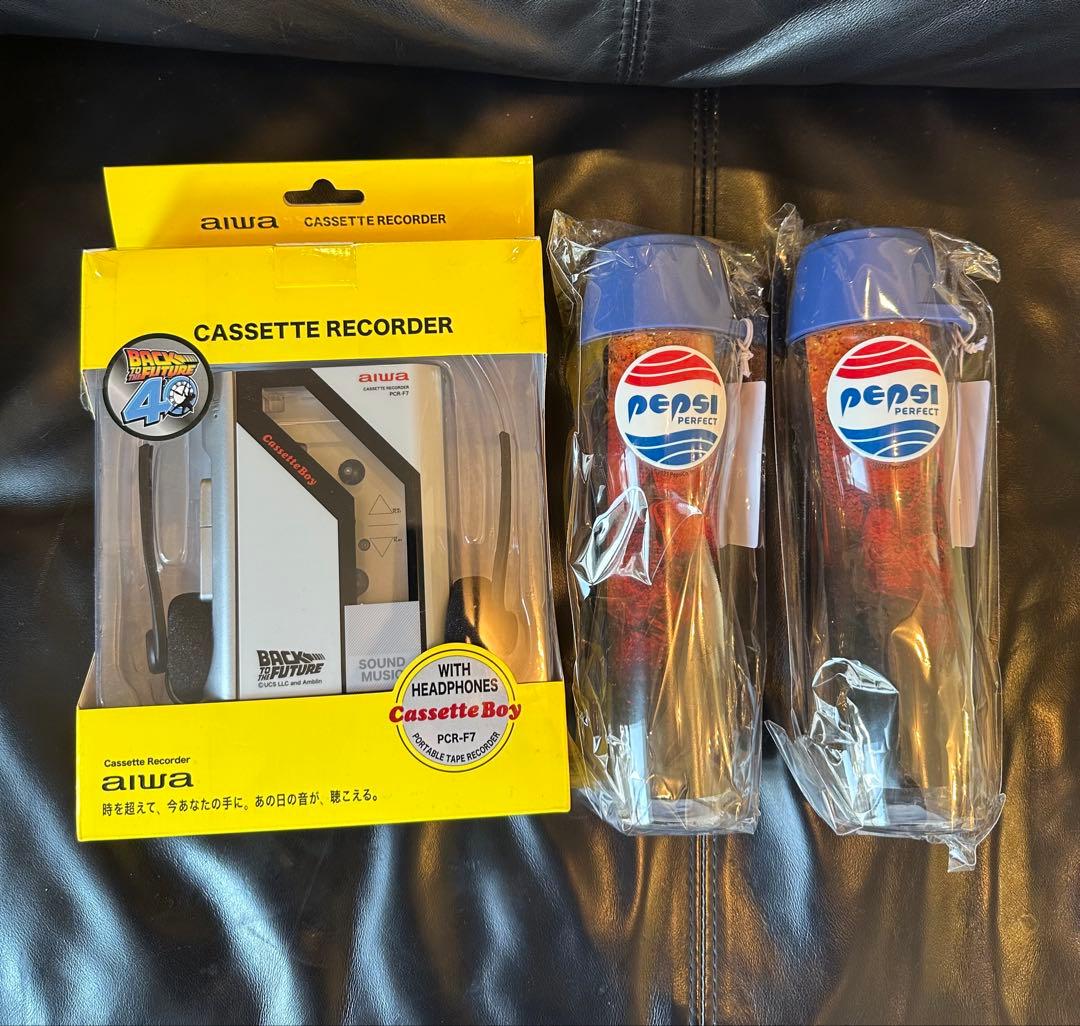 ドンキ　バックトゥザフューチャー　カセットレコーダー＆ペプシボトルセット