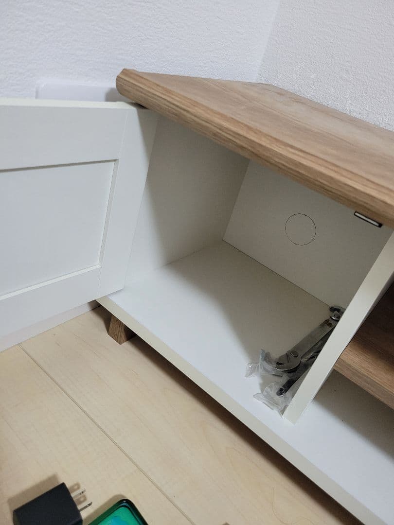 すもも！テレビ台