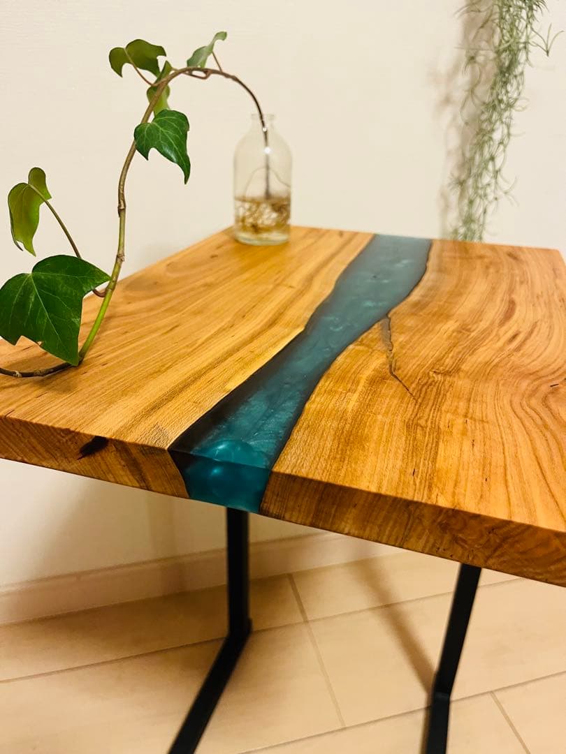 レジンテーブル　ソファテーブル　サイドテーブル　桜の木