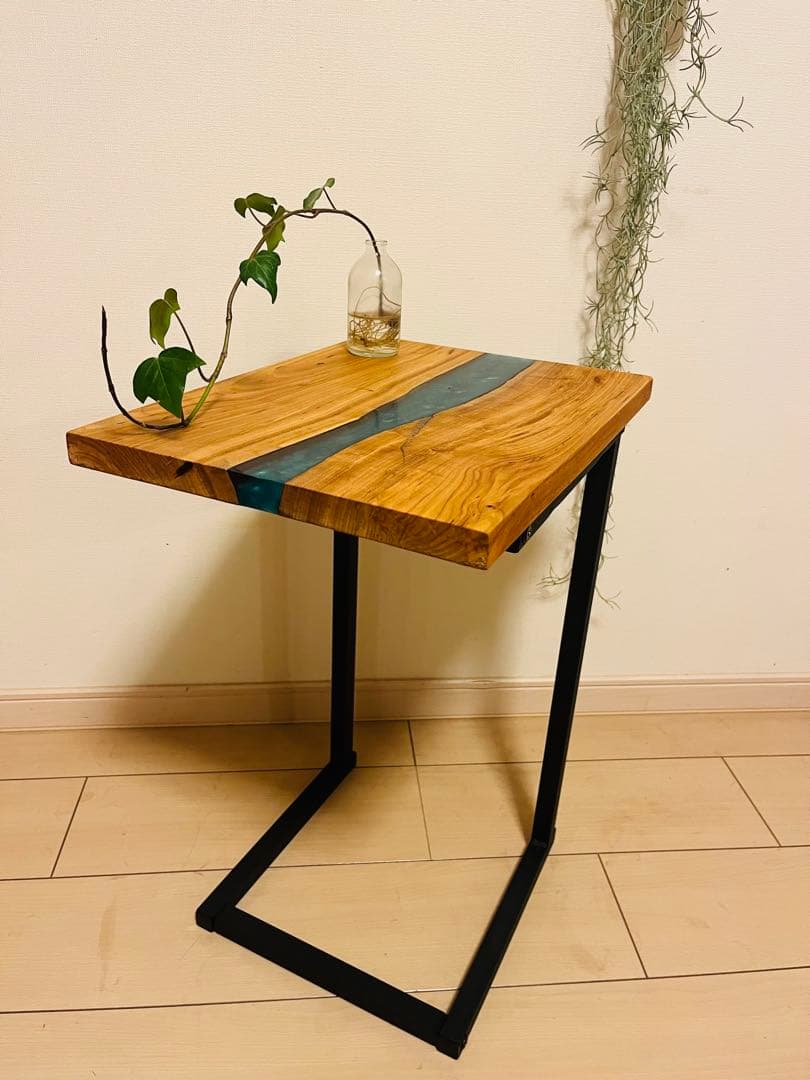 レジンテーブル　ソファテーブル　サイドテーブル　桜の木