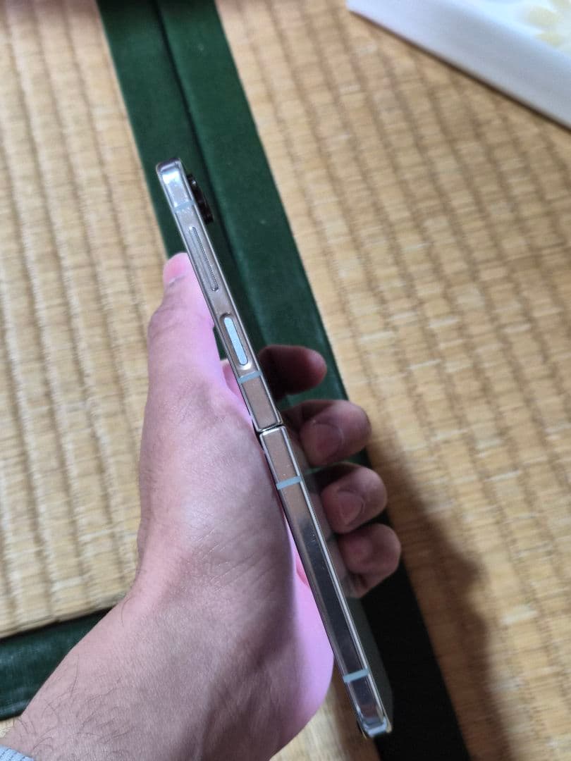 スマートフォン本体 Galaxy Z Flip5 256gb