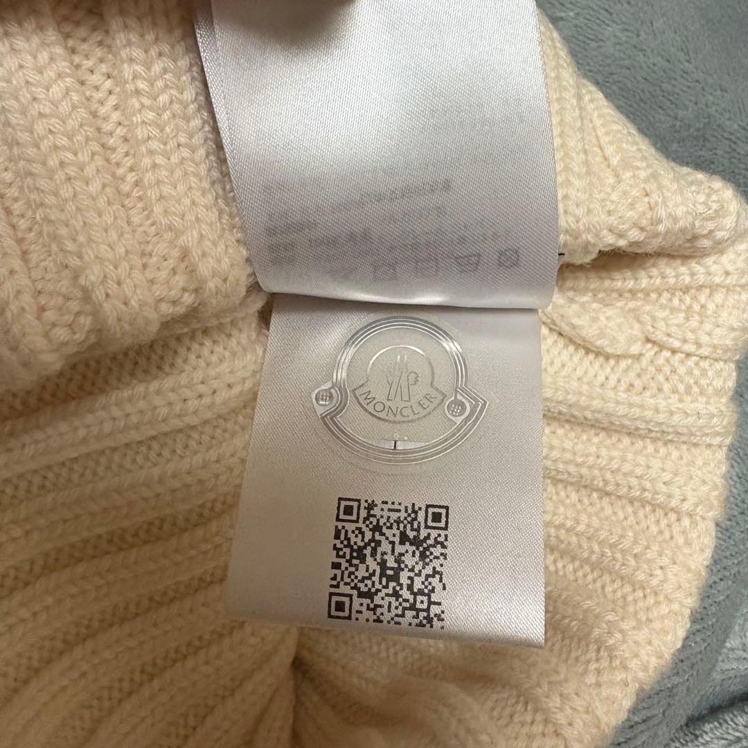 モンクレ　ニット帽　ビーニー　アイボリー　キラキラ