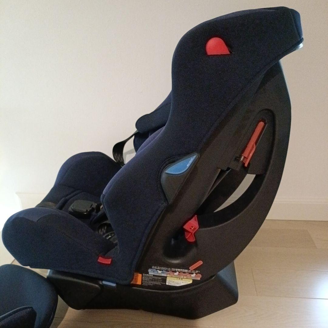Combi チャイルドシート ネイビー　コンビ　ベビーシート　美品　新生児対応