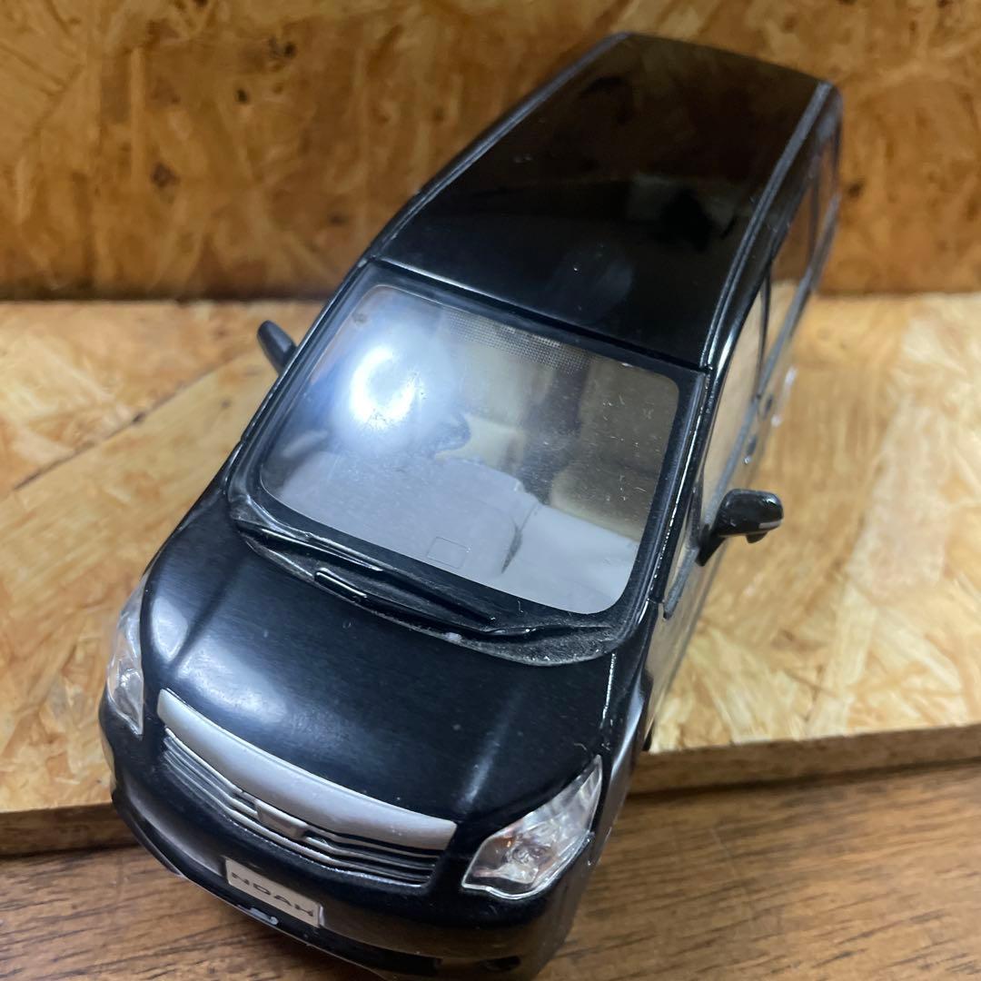 激レア！　トヨタ非売品　カラーサンプル ノア　ミニカー