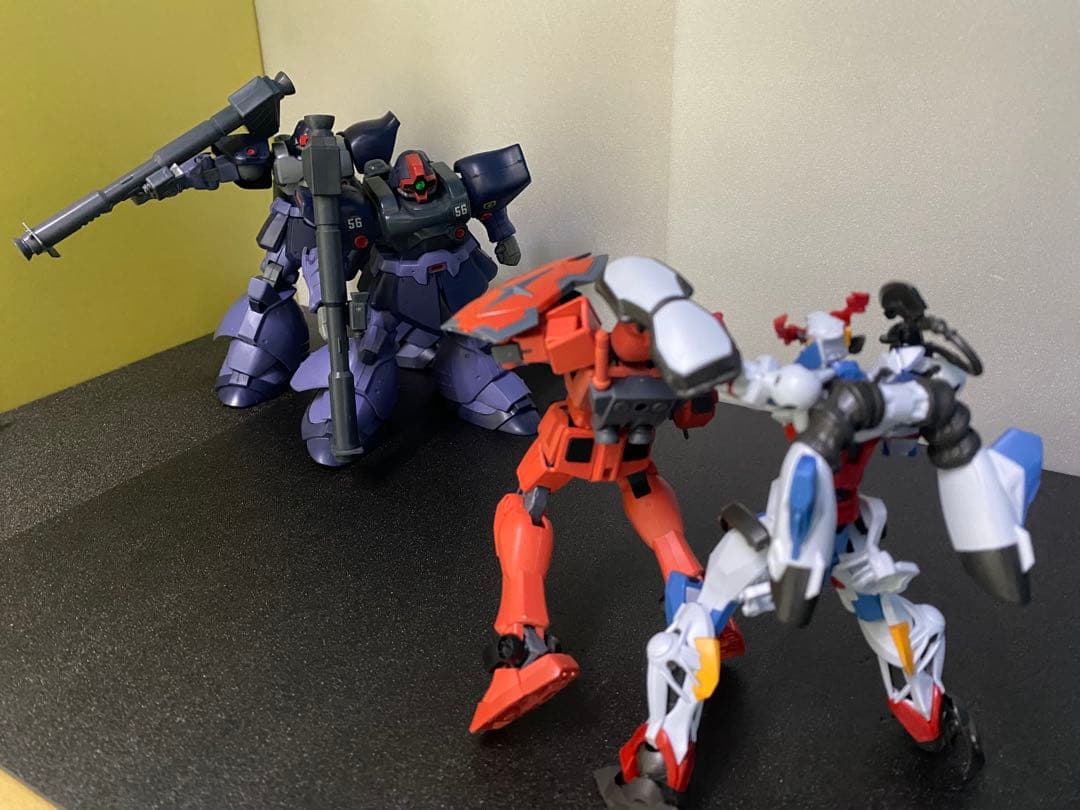 赤いガンダム　（ジークアクスSET）