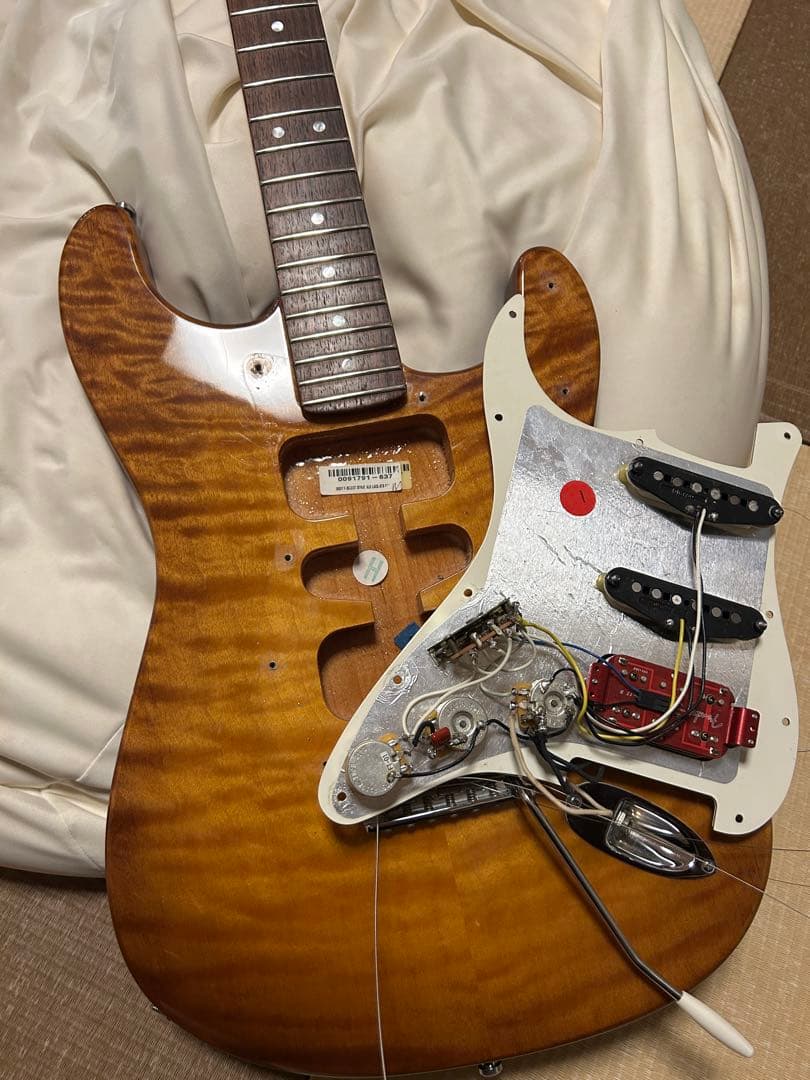 激レア　Fender Select 2012 hss ストラトキャスター