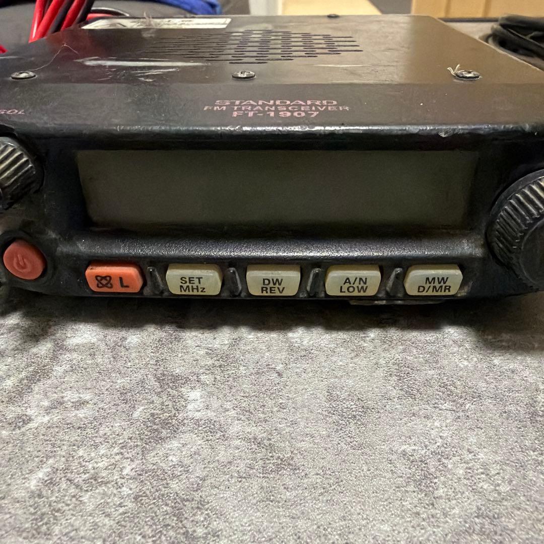 YAESU　STANDARD FT-1907 FMトランシーバー