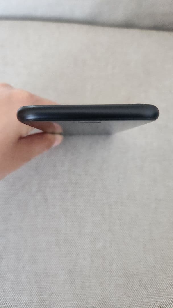 Apple iPhone SE 第2世代 64GB ブラック