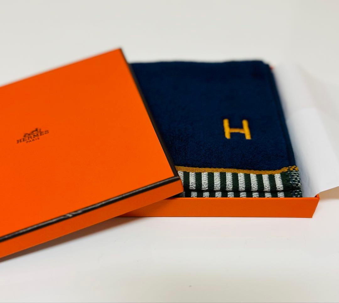 HERMES ネイビー タオルハンカチ