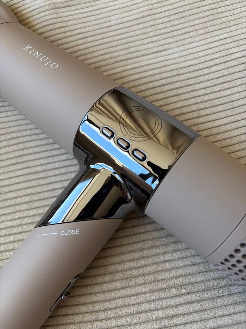 KINUJO キヌージョ　ヘアドライヤー