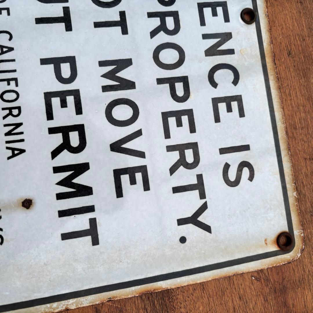 USA VINTAGE THIS FENCE IS ホーロー看板