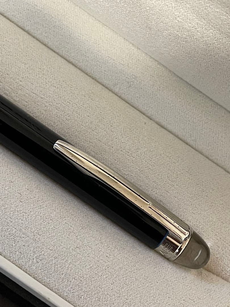 ◾️モンブラン◾️スターウォーカー◾️ボールペン◾️プラチナ◾️化粧箱付属◾️￼