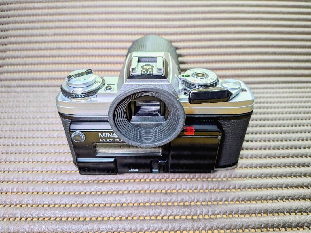 ミノルタ MINOLTA X-700 シルバー　レンズ付き
