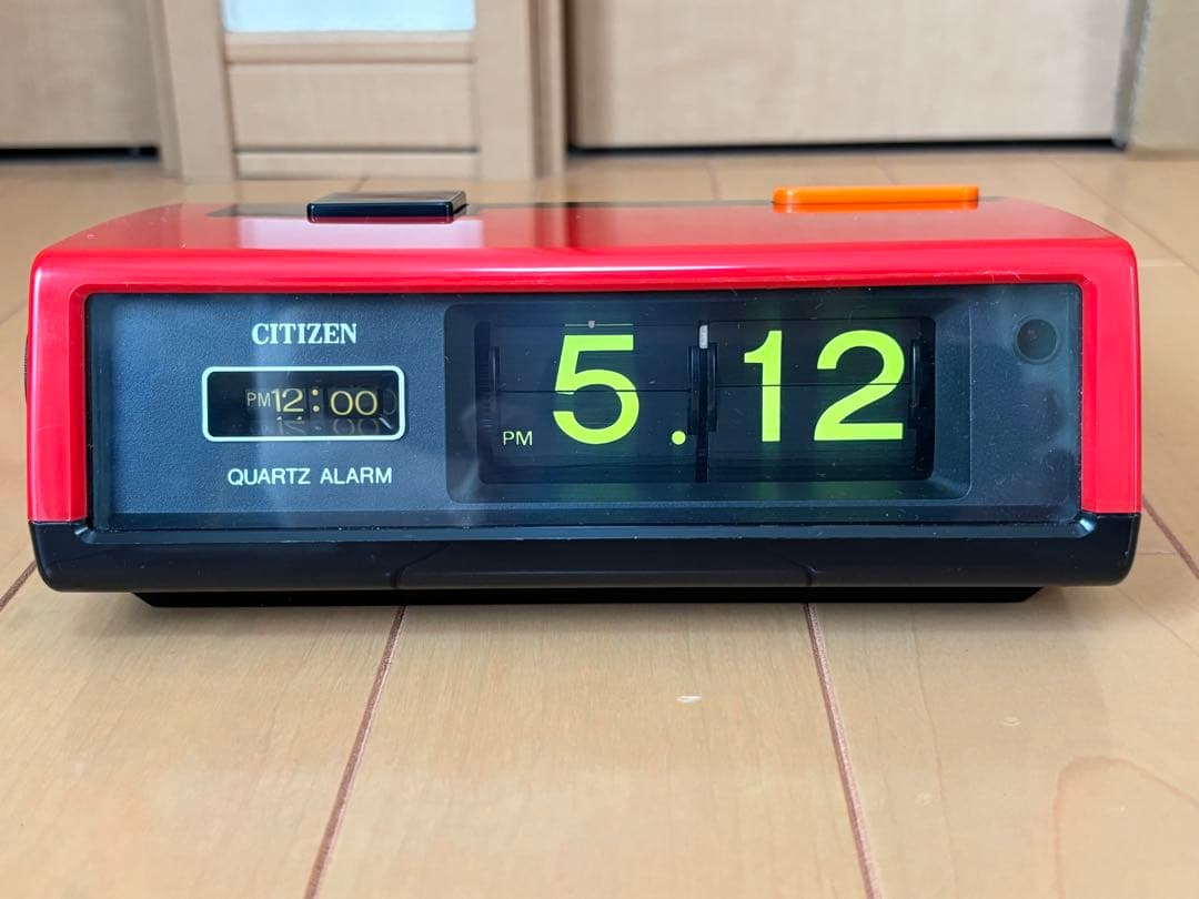 シチズン(CITIZEN) 昭和レトロ(パタパタ時計)8RD104【赤色】