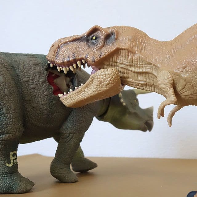 【フィギュア】ティラノサウルスvsトリケラトプス ジュラシックワールド パーク