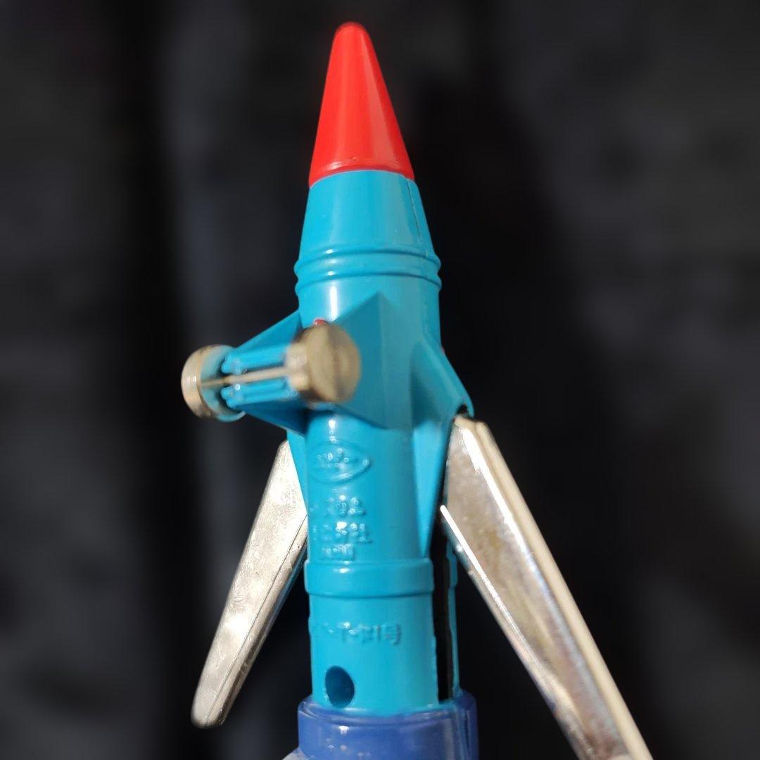 メーカー ポピー　ポピニカ　サンダーバード1号